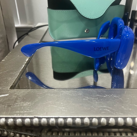 Loewe Releases Inflated Sunglasses - Picture 5 of 6